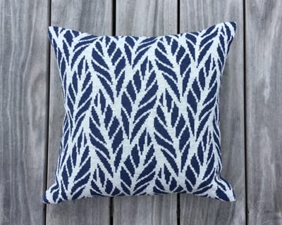411030 BALDYRE Ud Af Det Bla Broderikit.jpg
