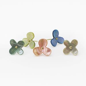 COHANA Flower Push Pins of Oyster Shell