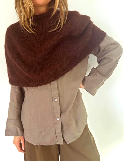 Plain Yoke Poncho_03.jpg