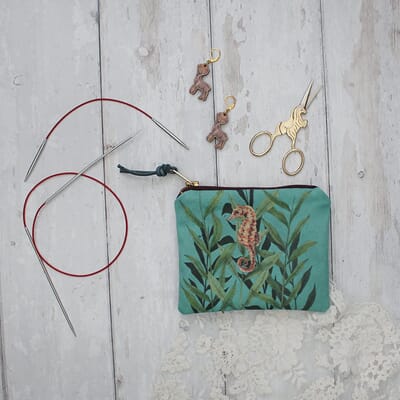 8069 Seahorse Zipper Pouch_1.jpg