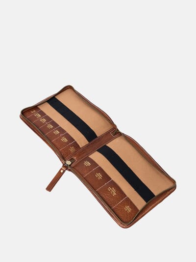 P0136_Rel Project_136-Needle_Case-P0136-Walnut-6.jpg