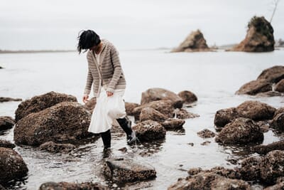 9789527468180_Rel LindseyFowler_Salt&Timber_HideawayCardigan.jpg