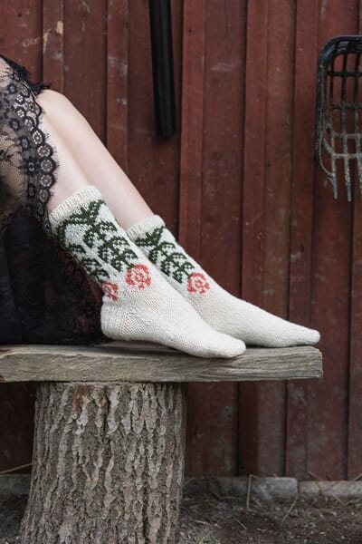 9789527468319_Rel Kyllikki socks.jpg