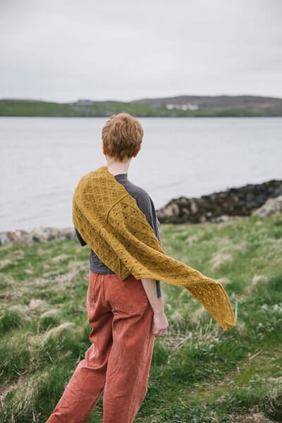 9789527468814_Rel Laine_GSAK_VirdekShawl-2.jpeg