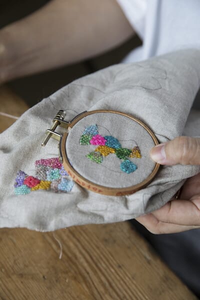 9789527580080_Rel Tomomi Mimura Mosaic Embroidery-2.jpg