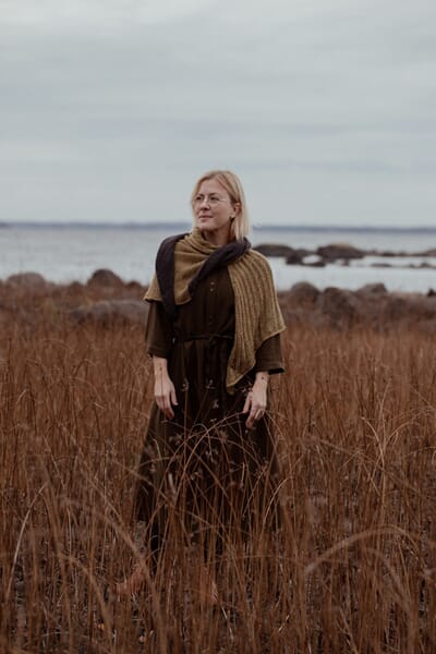 9789527580813_Rel TheIslandandtheForest_Göl_1.jpg