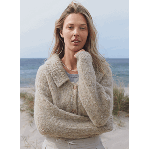 Kort jakke med bred krage Strikkepakke