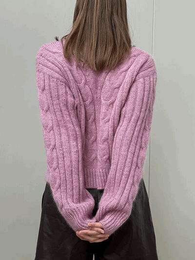 Tulip_Loop_Sweater_9.png