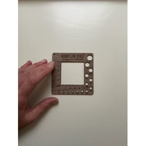 Norwegian Spirit Liten Strikkefasthetsmåler 5x5 cm