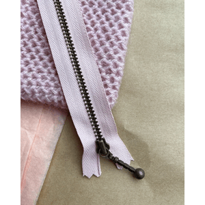 Petiteknit Zipper 14 cm - Powder pink