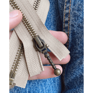 Petiteknit Zipper 35 cm - Sand